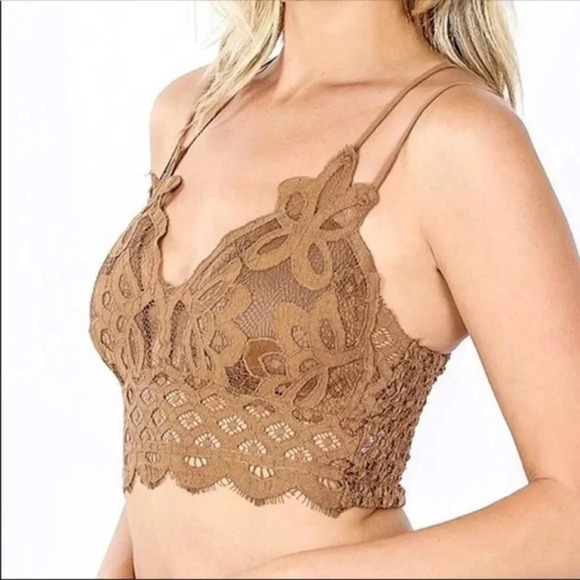 Cocoa Lace Bralette | Boho Crochet Padded Bra Top with Adjustable Straps - Picture 2 of 4